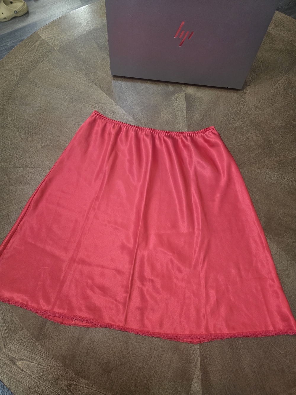 Vintage 80s Maidenform Chantilly Red Half Slip Skirt Lace Hem L Slit
